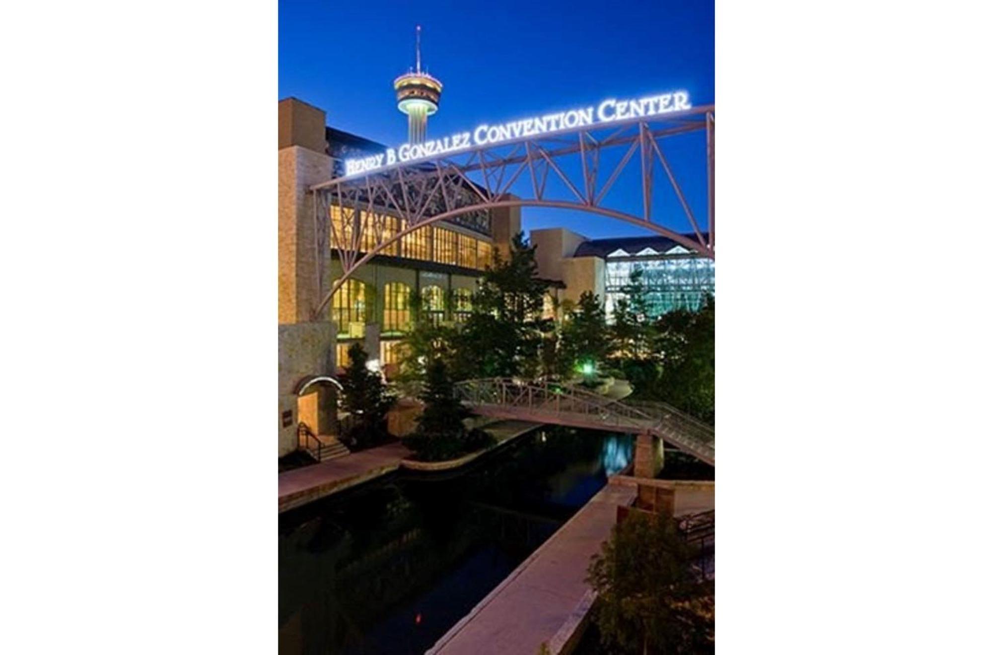 Downtown Accessible New 1Br1Ba Cozy Studio サンアントニオ エクステリア 写真